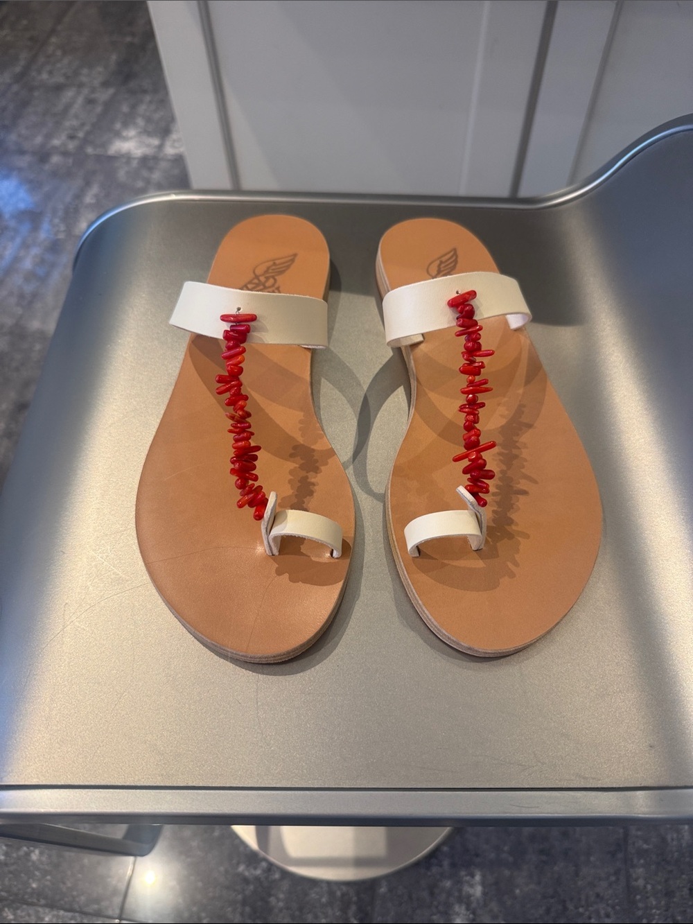 NIB Ancient Greek Sandals White Leather Toe-Ring Sandals with Red Beaded Detail